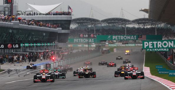 Formula 1 ramane la 19 curse in 2013