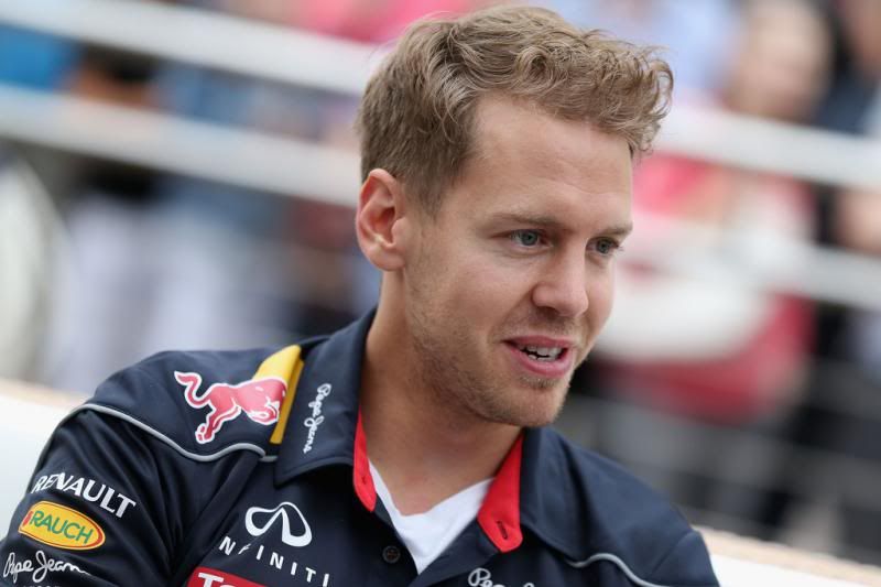 Vettel si-a extins contractul cu Red Bull