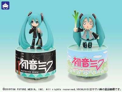 hatsune miku music box figure