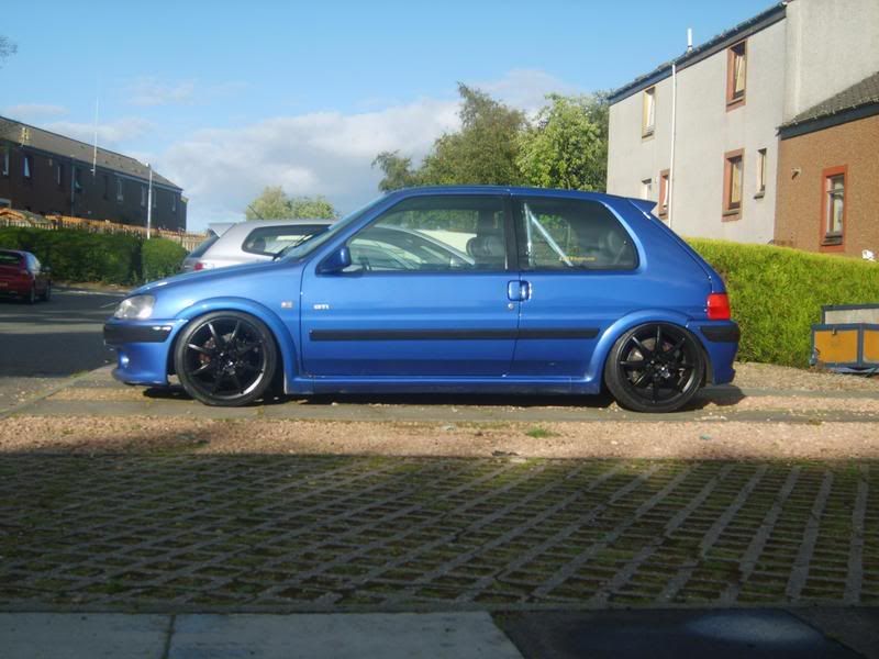 Pics of 106 gti lowered 60 mm hey im getting my car raised to sit 60 mm 