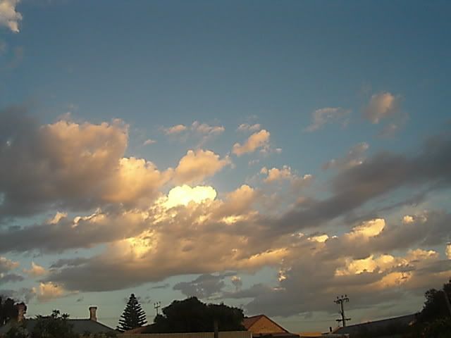 clouds002-1.jpg
