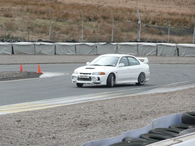 knockhillmar08014.jpg