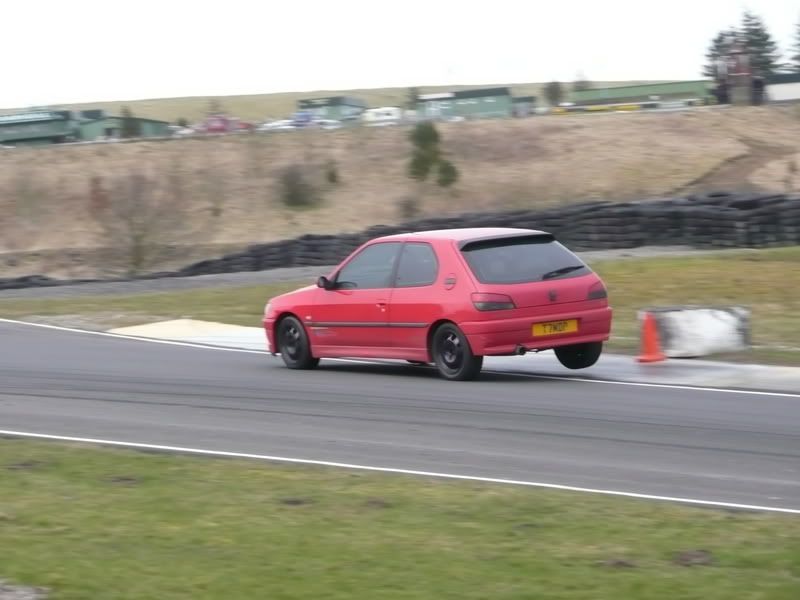knockhillmar08078.jpg