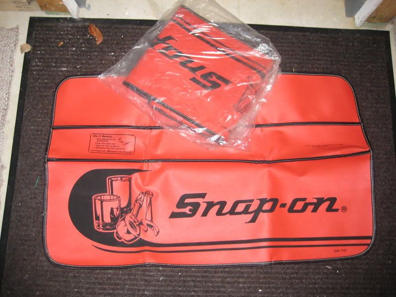 Photos FS HEMI model, SnapOn fender covers, Chrysler mug