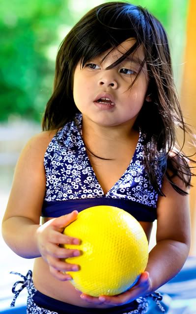 IMAGE: http://i75.photobucket.com/albums/i309/kajawhit/1web-7.jpg