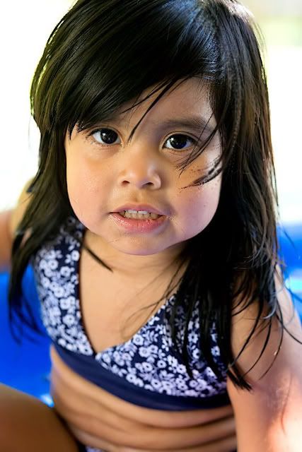 IMAGE: http://i75.photobucket.com/albums/i309/kajawhit/3web-8.jpg