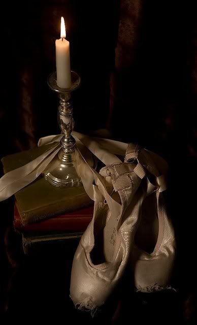 IMAGE: http://i75.photobucket.com/albums/i309/kajawhit/BalletCandleweb.jpg