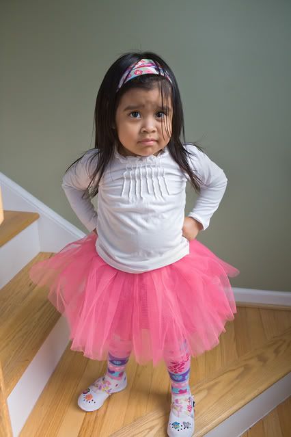 IMAGE: http://i75.photobucket.com/albums/i309/kajawhit/Mommy-I-am-doneweb.jpg