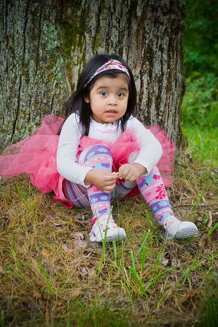 IMAGE: http://i75.photobucket.com/albums/i309/kajawhit/Sit-for-awhileweb.jpg