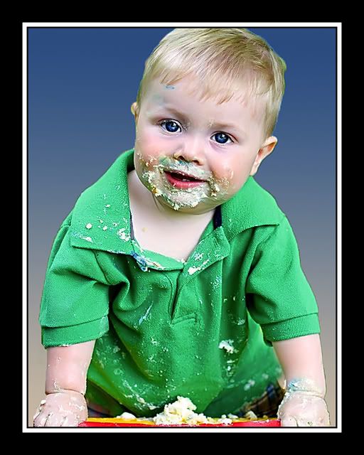 IMAGE: http://i75.photobucket.com/albums/i309/kajawhit/babycake.jpg