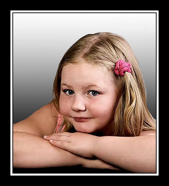 IMAGE: http://i75.photobucket.com/albums/i309/kajawhit/freckles.jpg