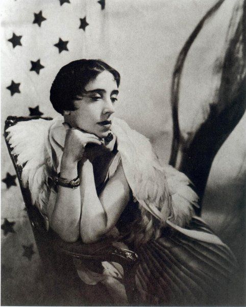  photo ElsaSchiaparelli.jpg