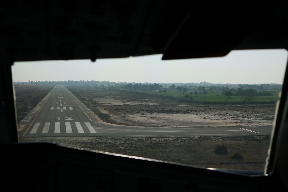 Pia Atr 42 500 At D I Khan Airport Aƒa A A Sa A A A Photos By Aroosh History Of Pia Forum