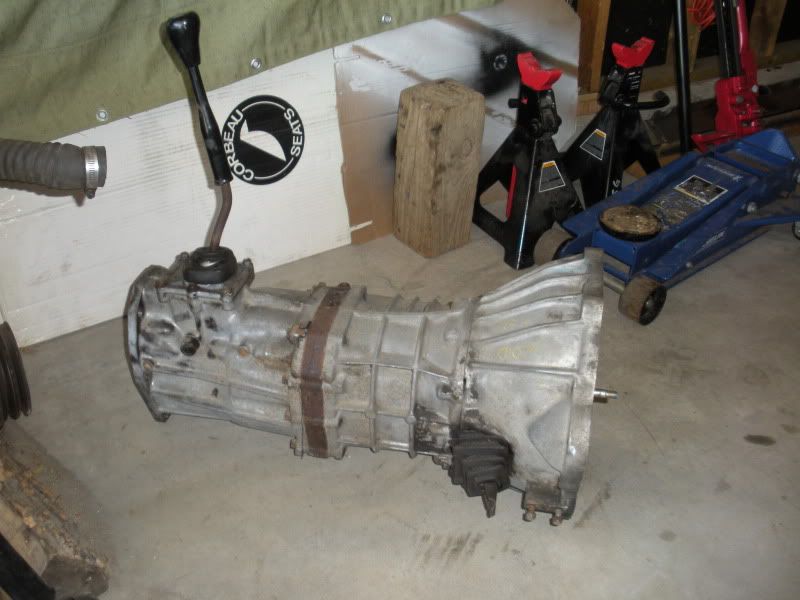 Toyota 22re, 5spd trans, dual cases 4x4 and OffRoad