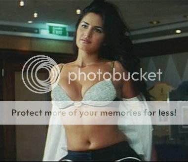 http://i75.photobucket.com/albums/i303/samonecool/Bolly%20Hot/katrina-boom1.jpg